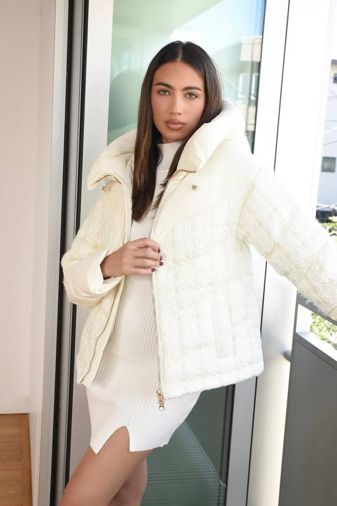 Blanc Noir Doudoune Irina Boucle Avec Bordures Dorees Et Garnissage En Duvet^Femmes Doudounes Et Manteaux