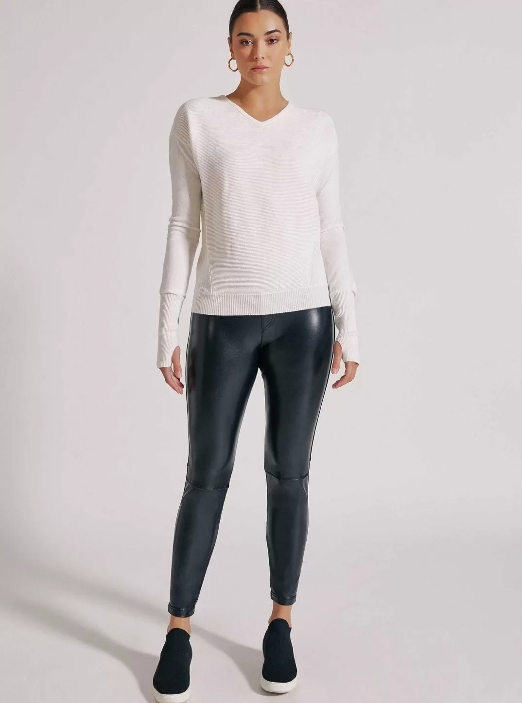 Blanc Noir Portola Col En V^Femmes Chandails