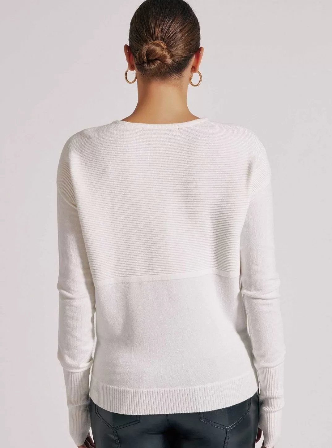 Blanc Noir Portola Col En V^Femmes Chandails