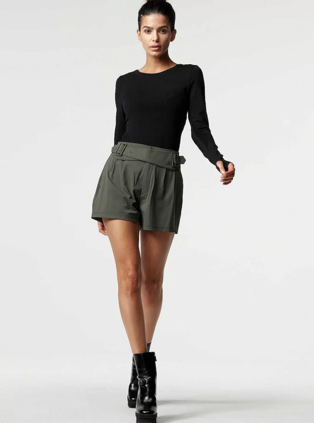 Blanc Noir Short Utilitaire Mastermind^Femmes Cerveau Et Tectonique