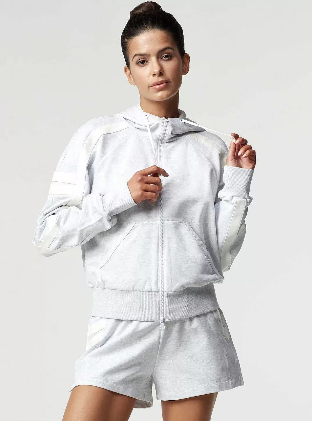 Blanc Noir Sweat A Capuche Maitri^Femmes Vêtements De Sport